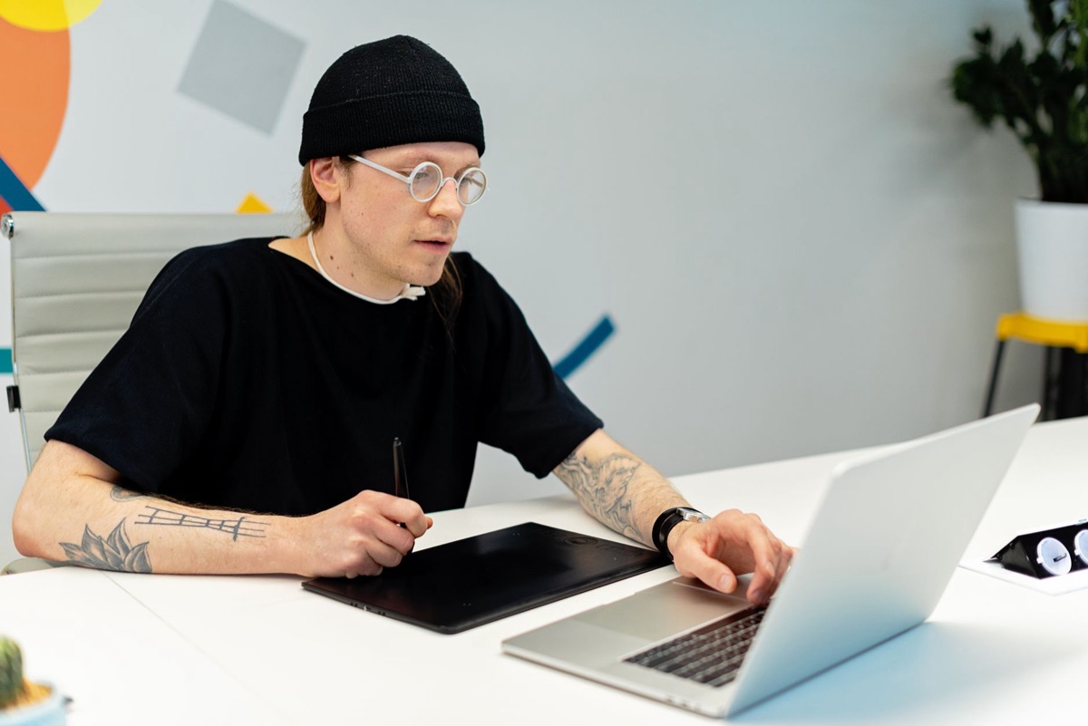 italian designer working with digital devices