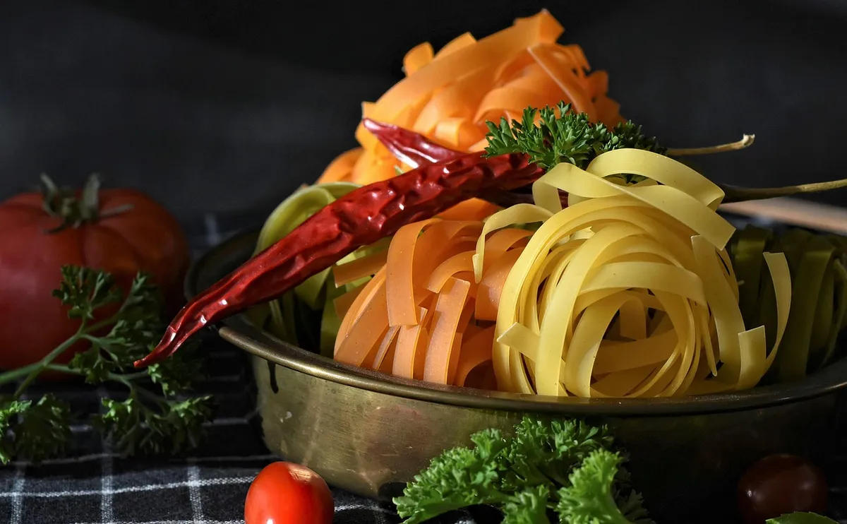 noodles, tagliatelle, pasta, raw, multicoloured, food, carbohydrates, meal, cook, staple food, italian, edible, fresh, eggs, flour, rolling pin, red, yellow, gr